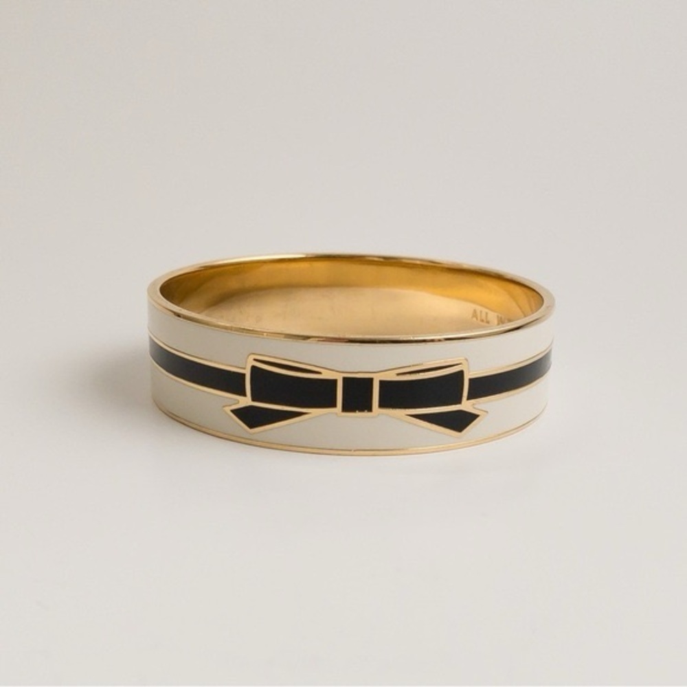 Kate Spade Enamel All Wrapped Up Bangle Cuff Bracelet Black White Enamel Gold - Picture 1 of 6